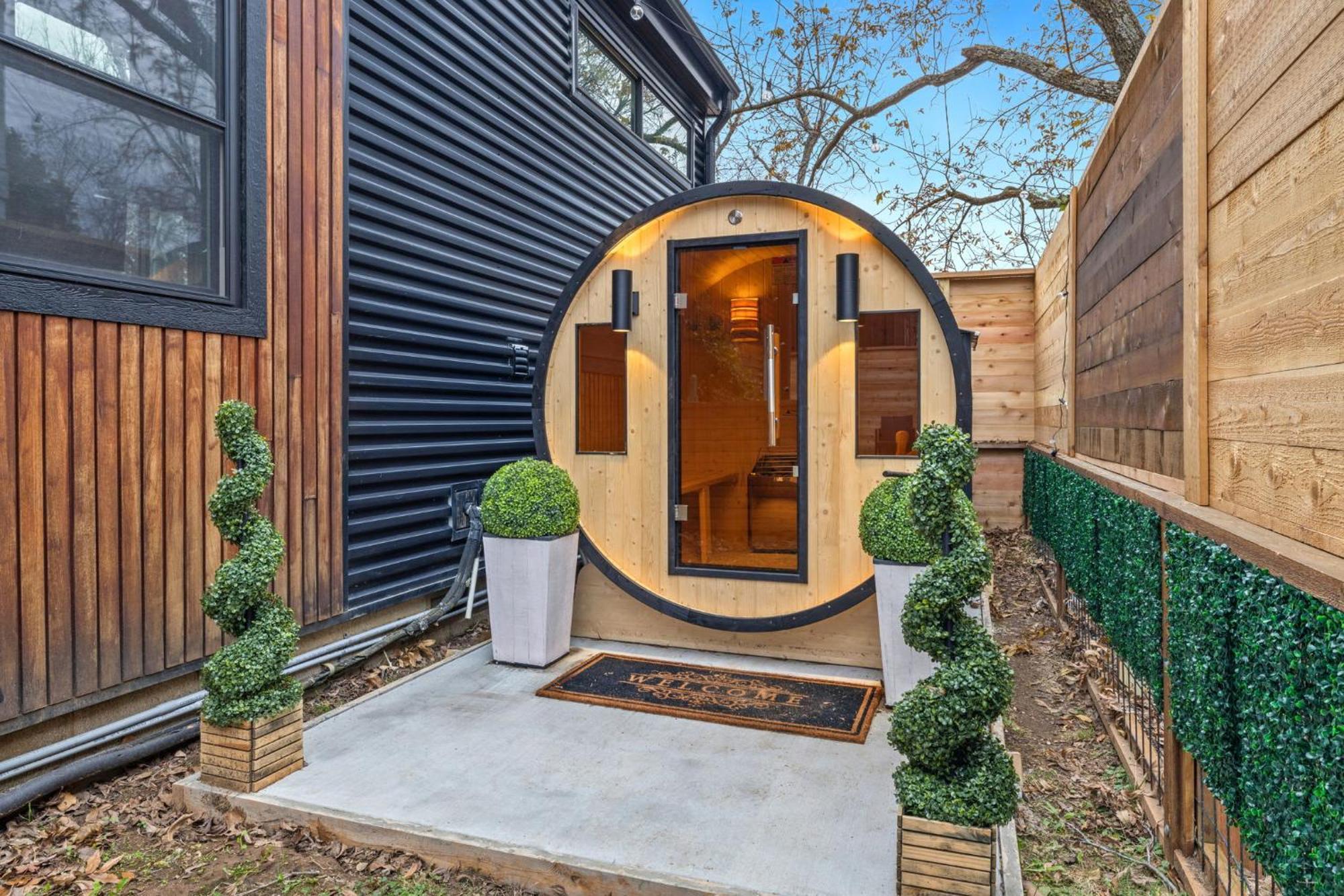 הוילה פאייטוויל Amp House-Seen On Tiny House Nation-Sauna-1Mi To Dt מראה חיצוני תמונה